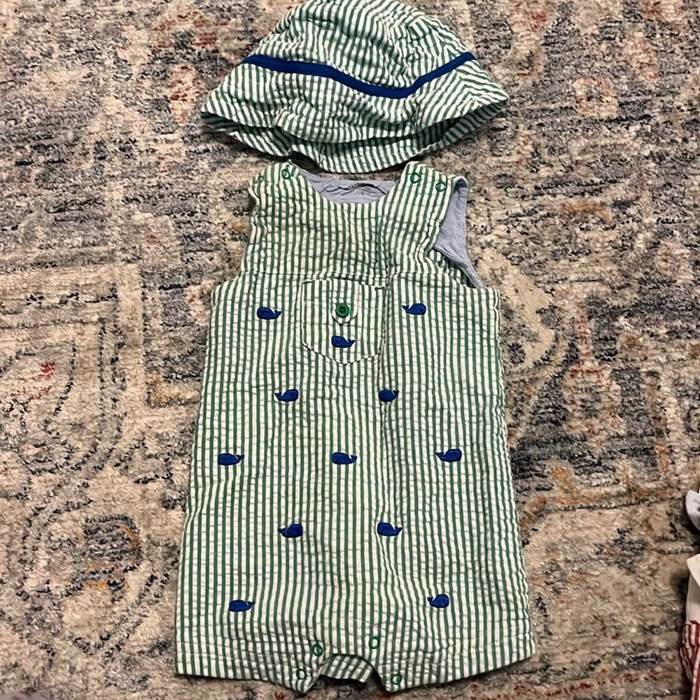 Seersucker green shortalls with whale embroidery w hat